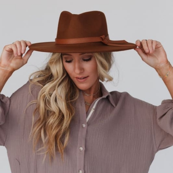 Three Bird Nest Bronco Wide Brim Hat in Camel - Picture 4 of 4